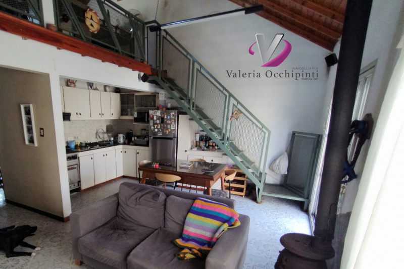 Casa ph con entrada de autos , 4 amb.