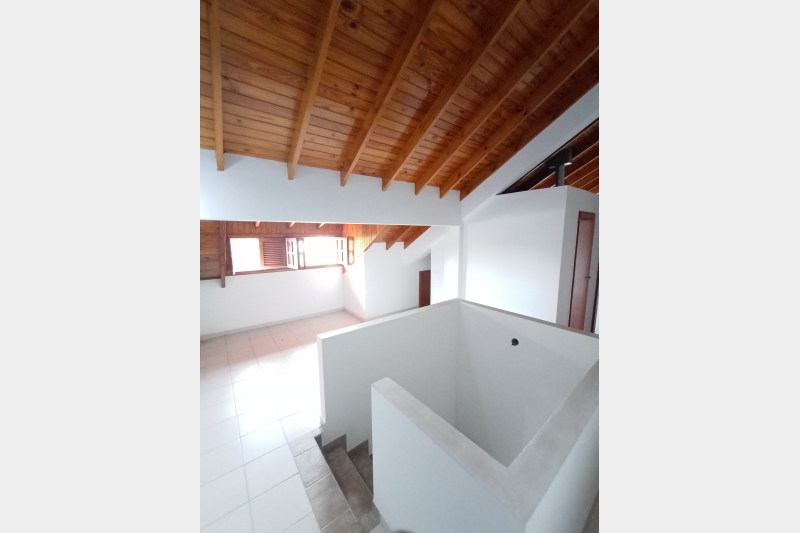 Depto 3 ambientes con cochera
