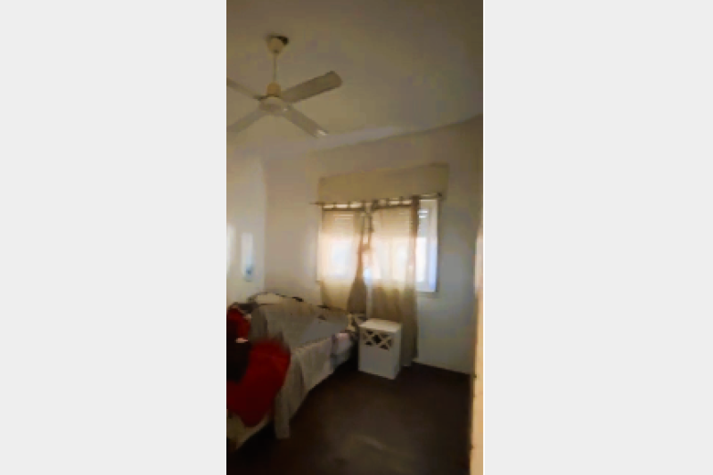 Casa con fondo