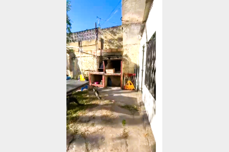 Casa con fondo