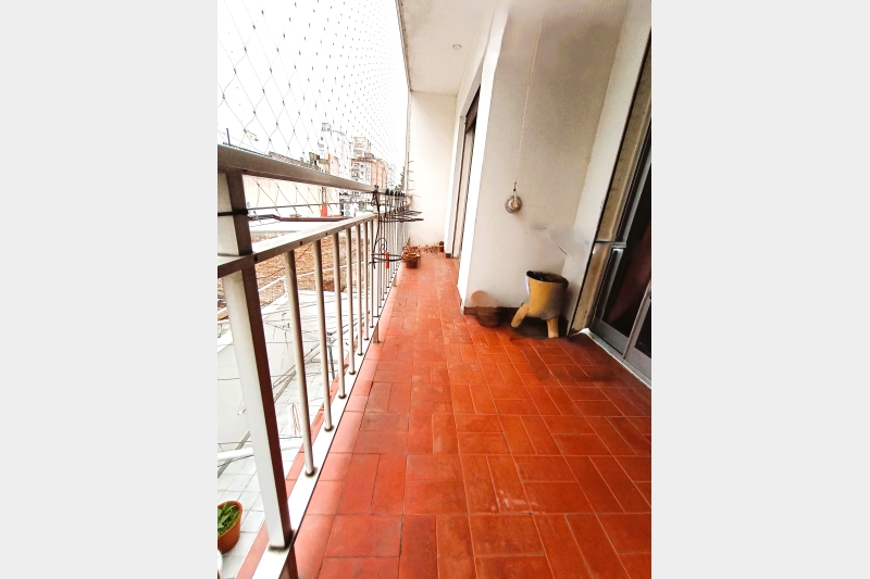 Departamento piso 4 ambientes Quilmes centro