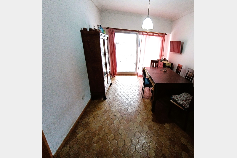 Departamento piso 4 ambientes Quilmes centro