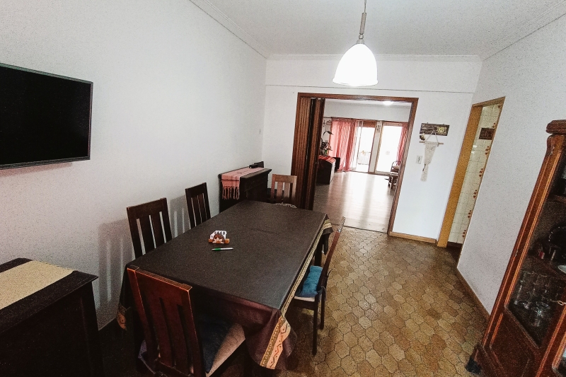 Departamento piso 4 ambientes Quilmes centro